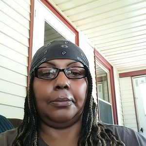 Meet your Posher, Annette